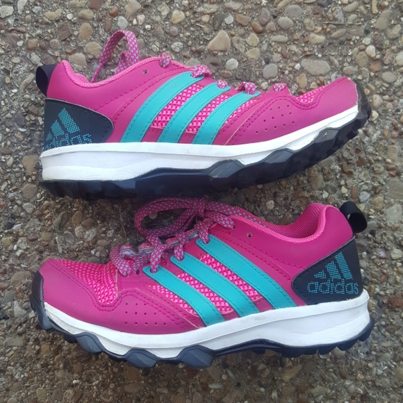 adidas traxion kanadia tr7